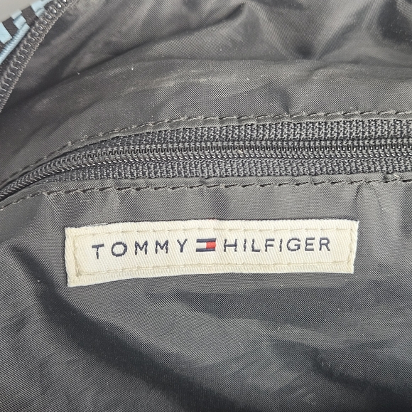 Tommy Hilfiger Monogram Black and Blue Vinyl Shoulderbag 12" x 7" x 5" - Picture 7 of 8